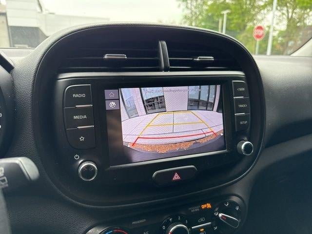 2022 Kia Soul LX IVT