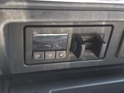 2017 Nissan Titan 4x4 Crew Cab SL