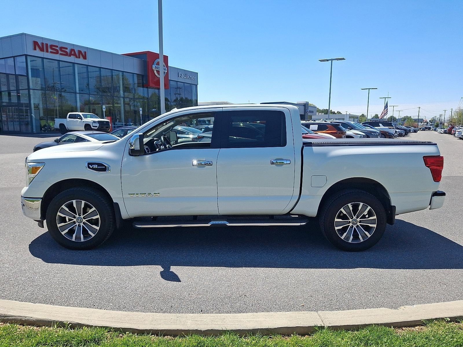 2017 Nissan Titan 4x4 Crew Cab SL