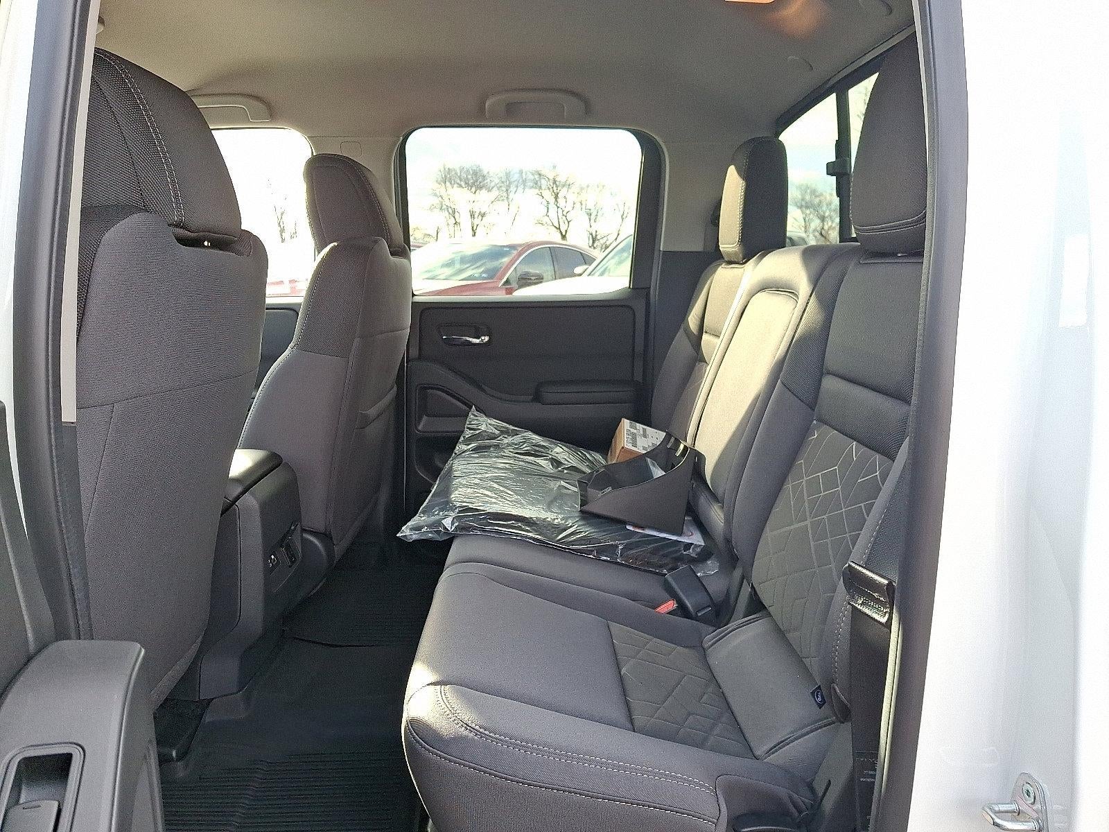 2026 Nissan Frontier Crew Cab SV