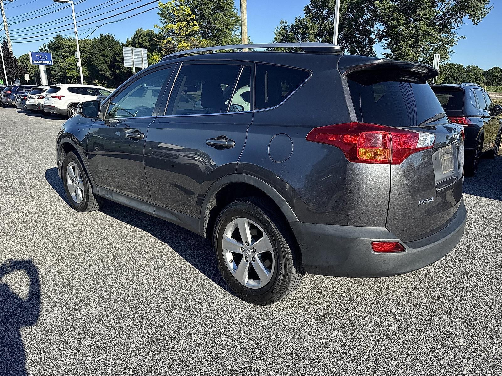 2014 Toyota RAV4 AWD 4dr XLE (Natl)