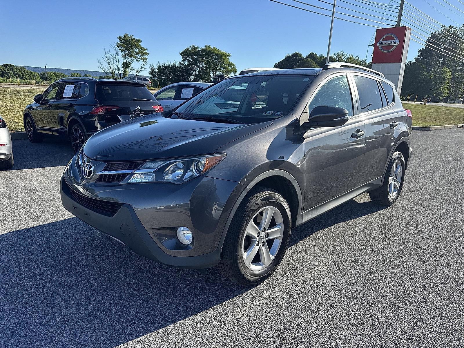 2014 Toyota RAV4 AWD 4dr XLE (Natl)