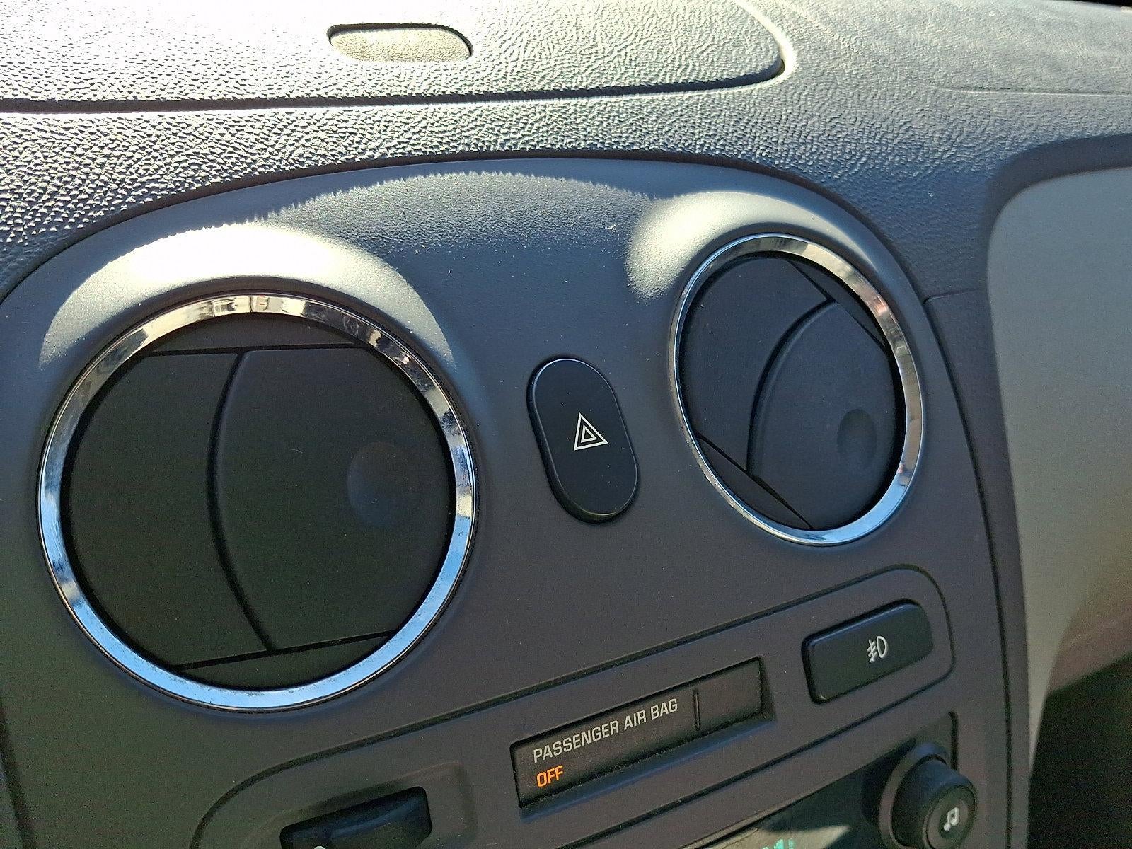 2006 Chevrolet HHR 4dr 2WD LT