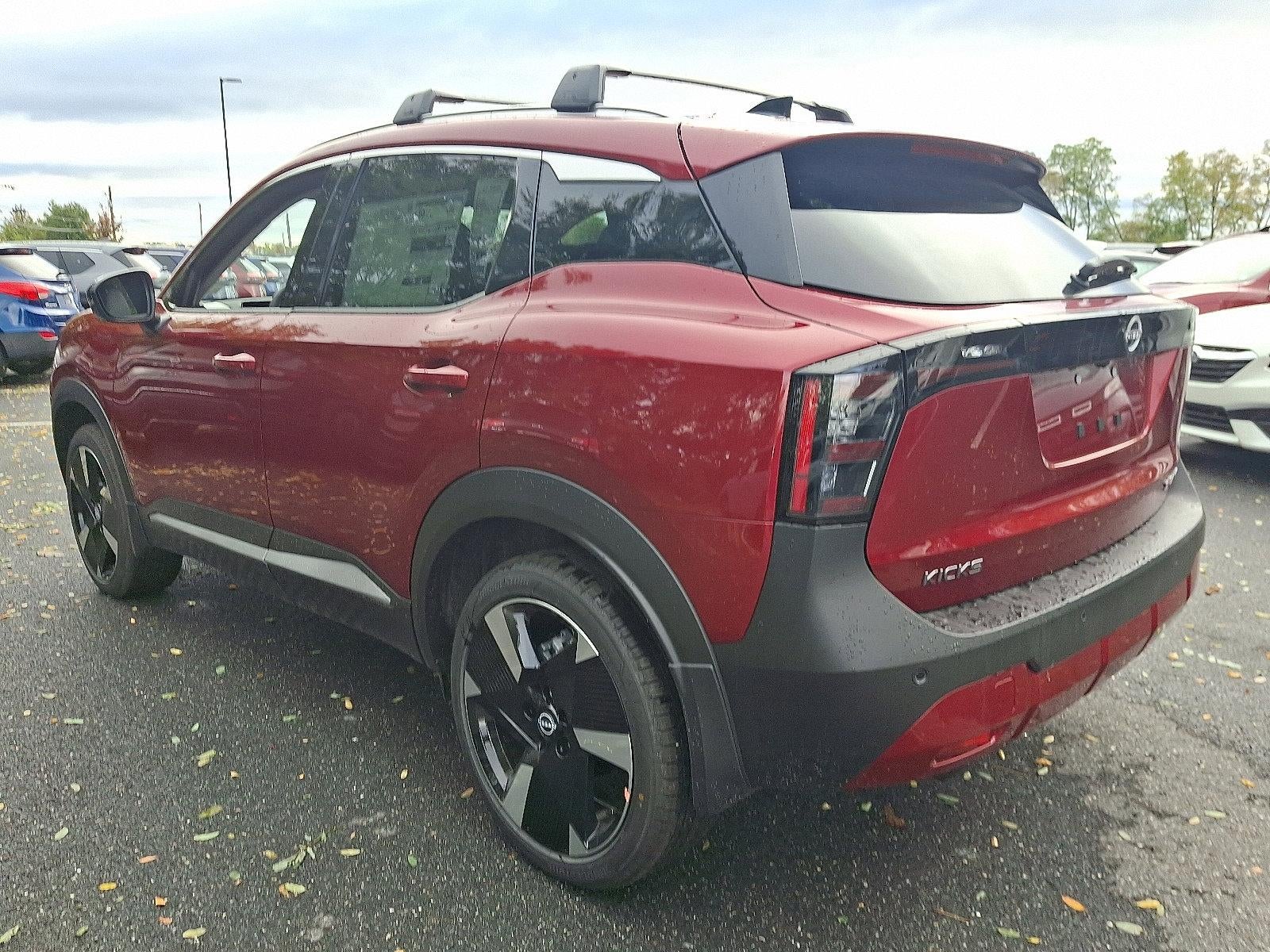 2026 Nissan Kicks SR