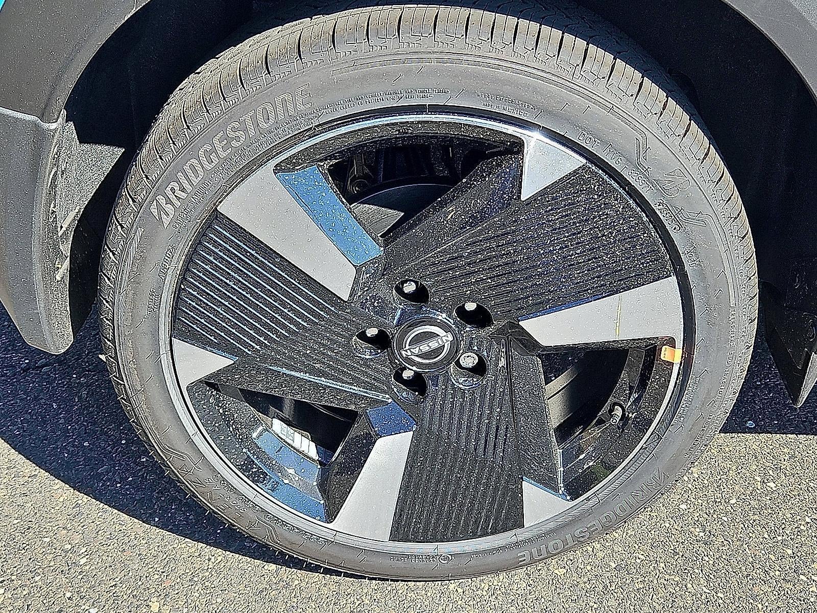 2026 Nissan Kicks SR AWD