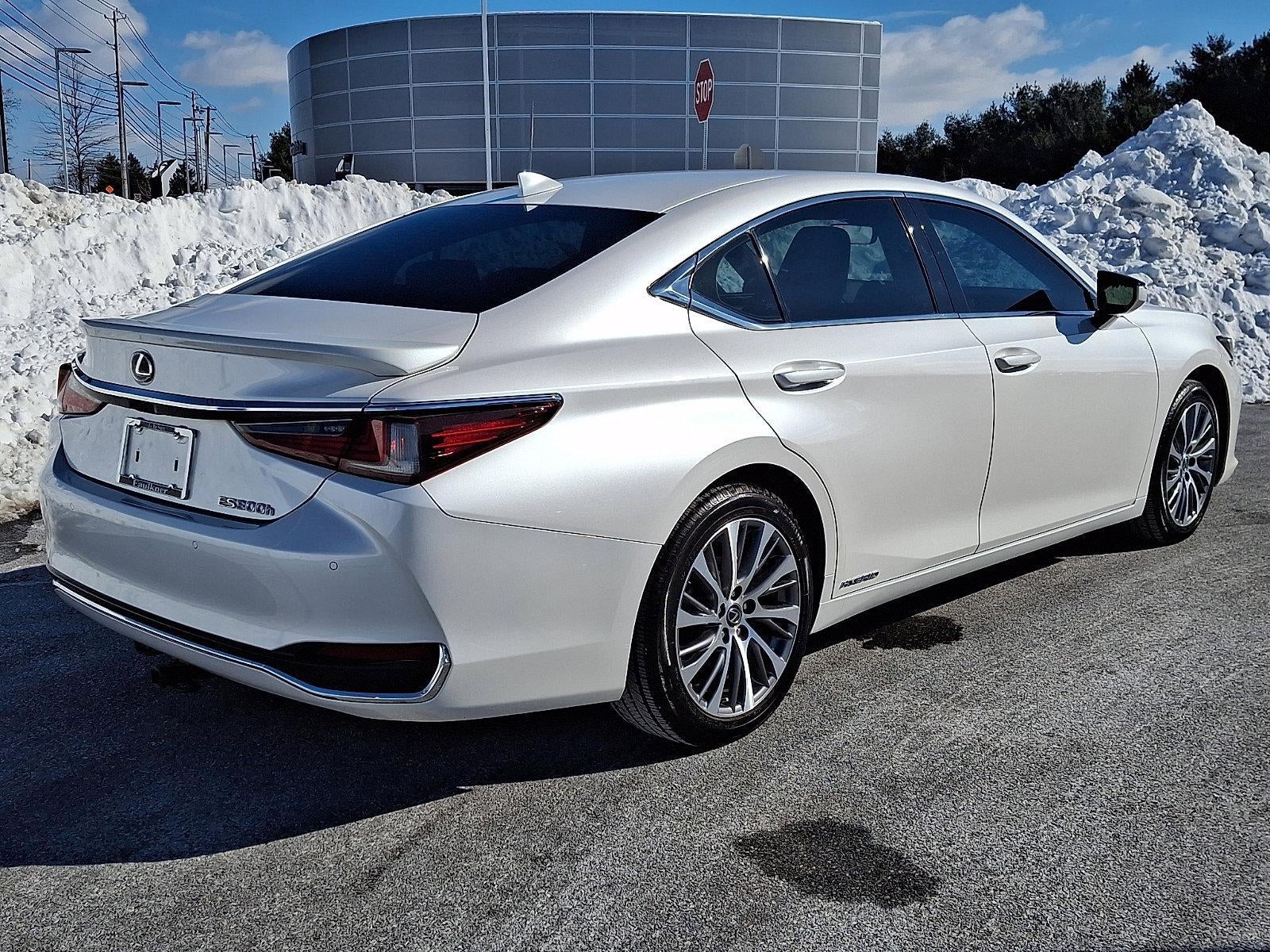 2021 Lexus ES 300h FWD
