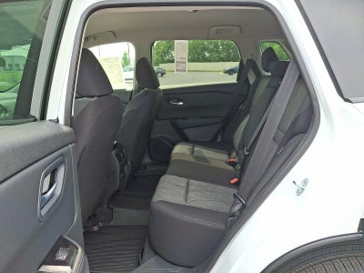 2025 Nissan Rogue AWD SV