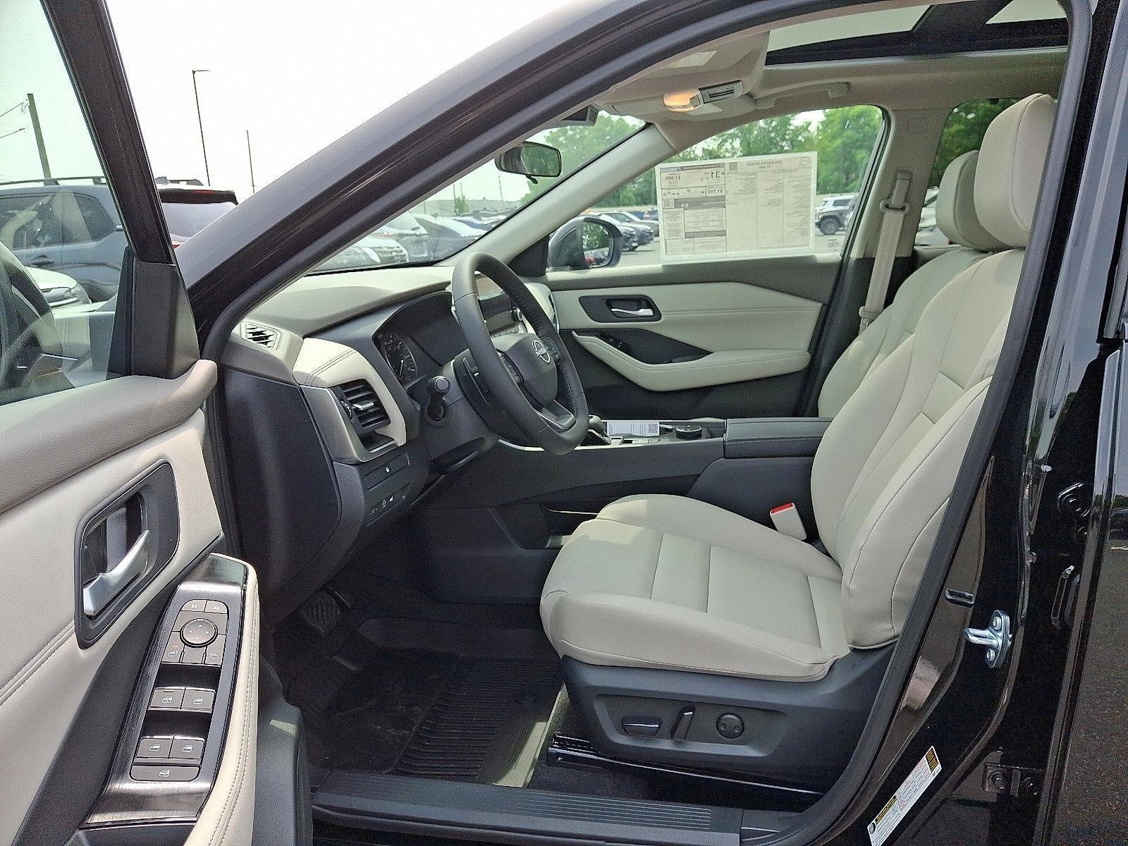 2025 Nissan Rogue AWD SV