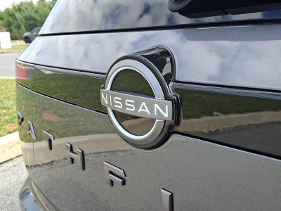 2026 Nissan Pathfinder SV