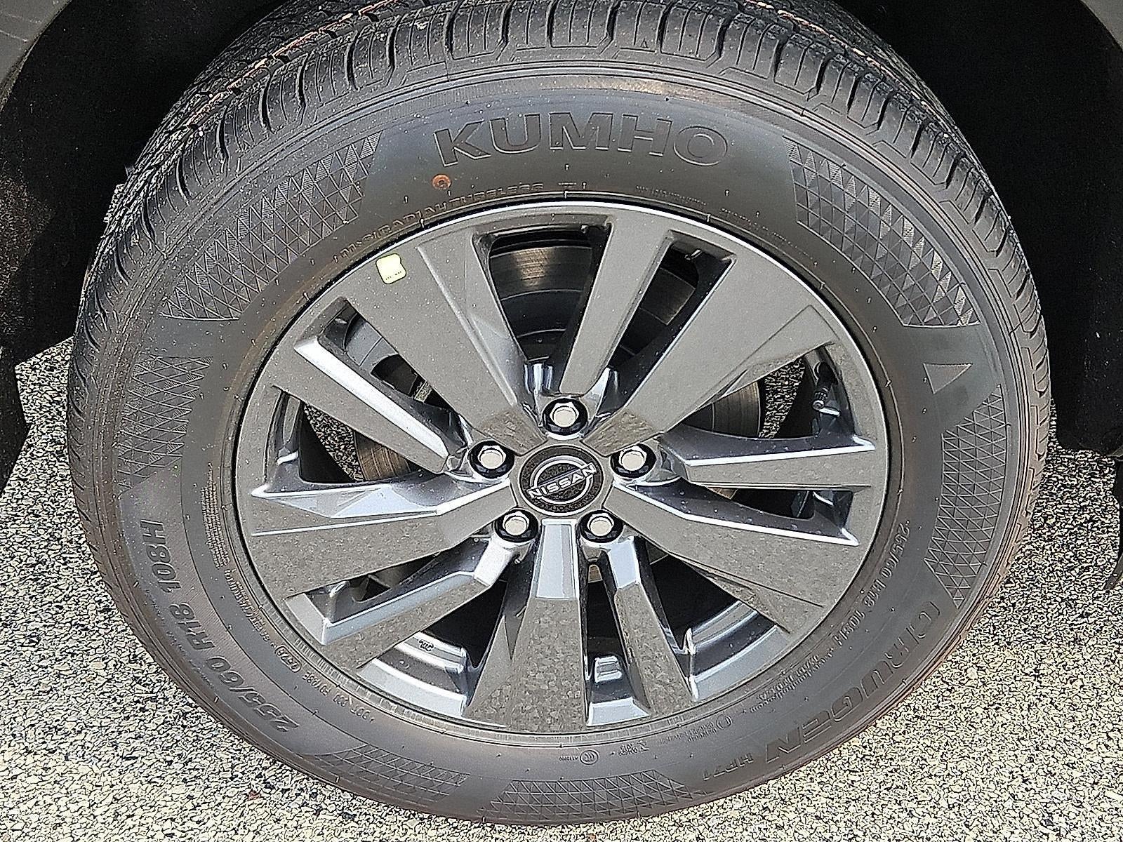 2026 Nissan Pathfinder SV