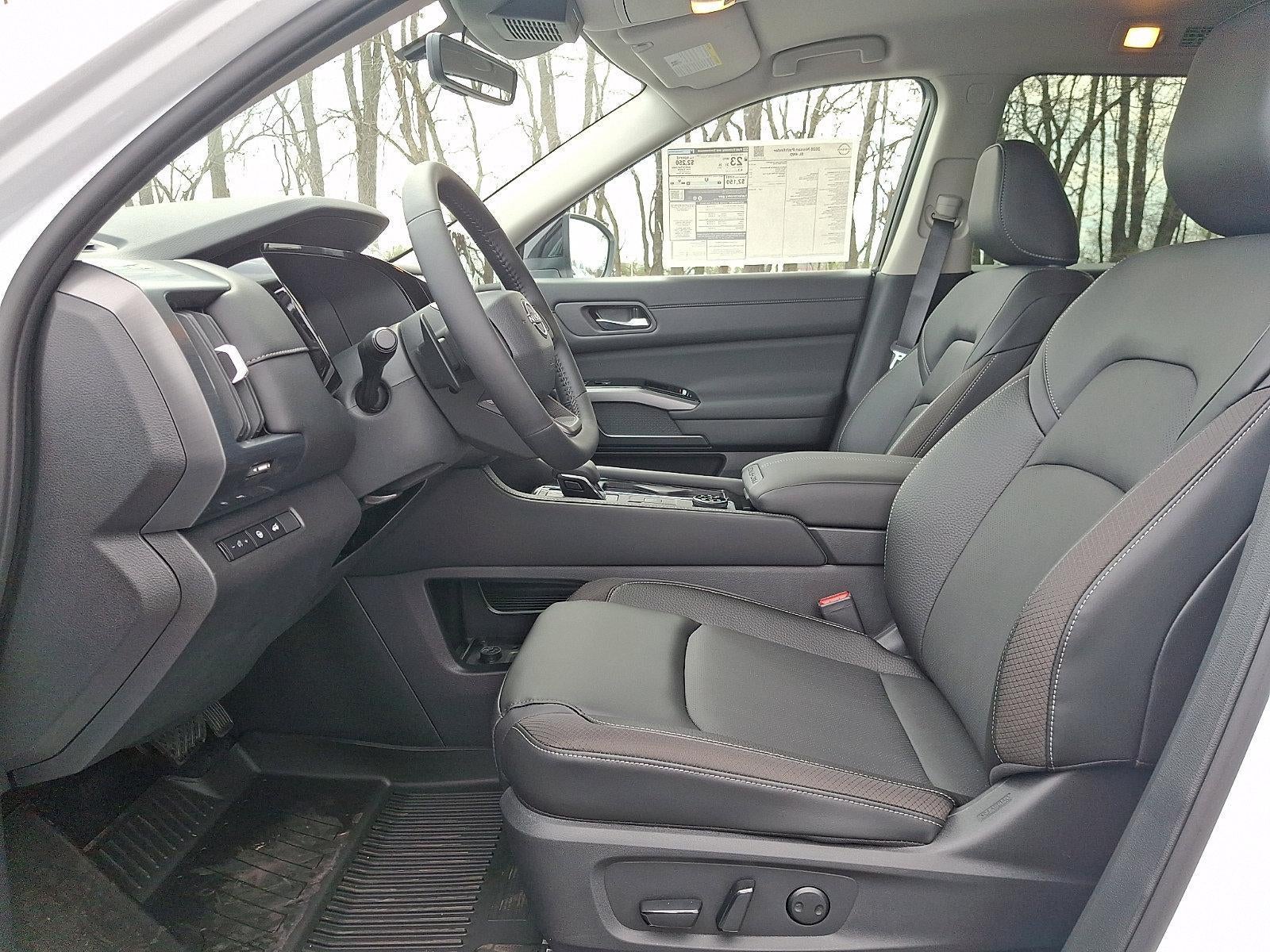 2026 Nissan Pathfinder SL