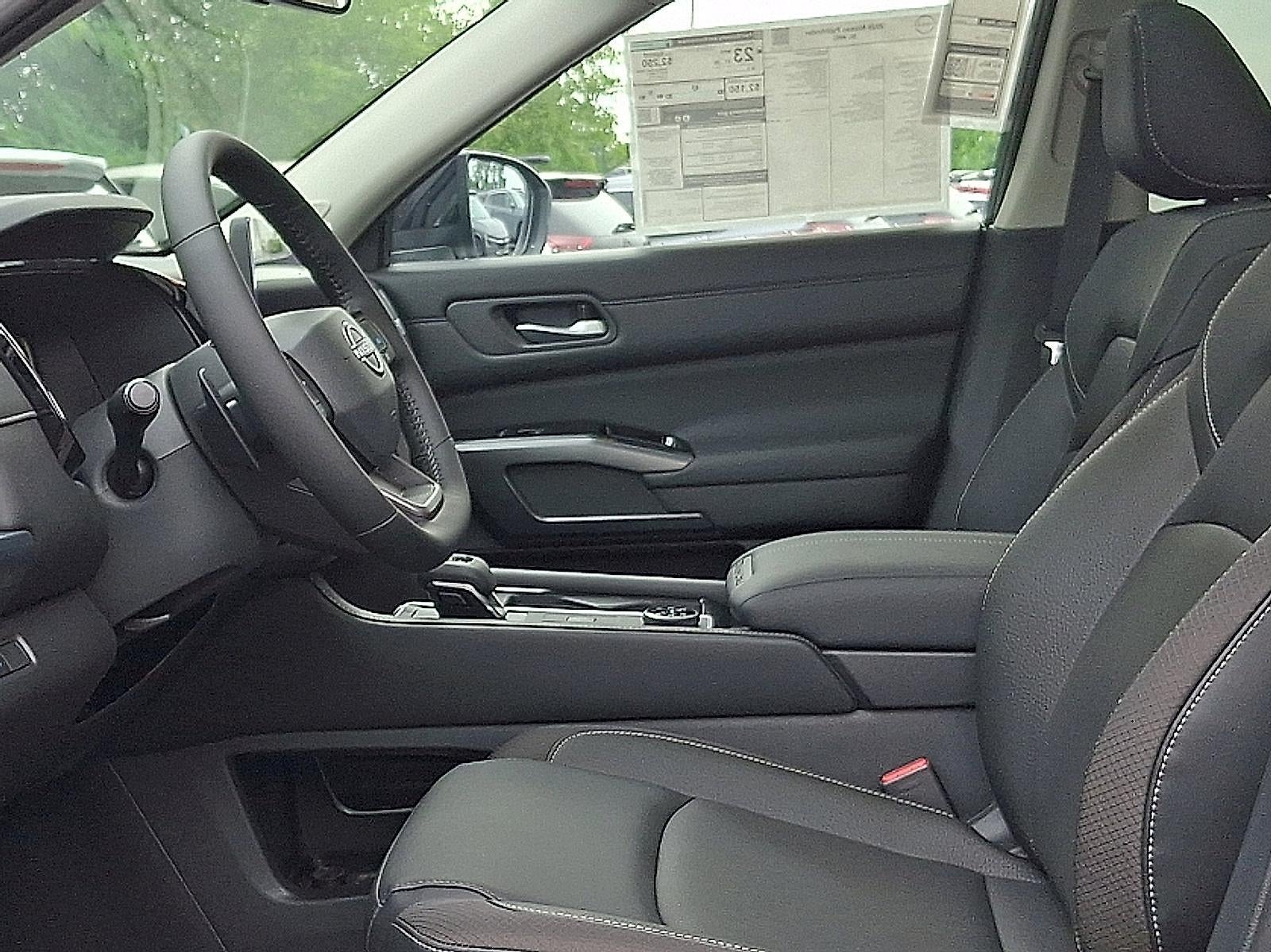 2026 Nissan Pathfinder SL 4WD