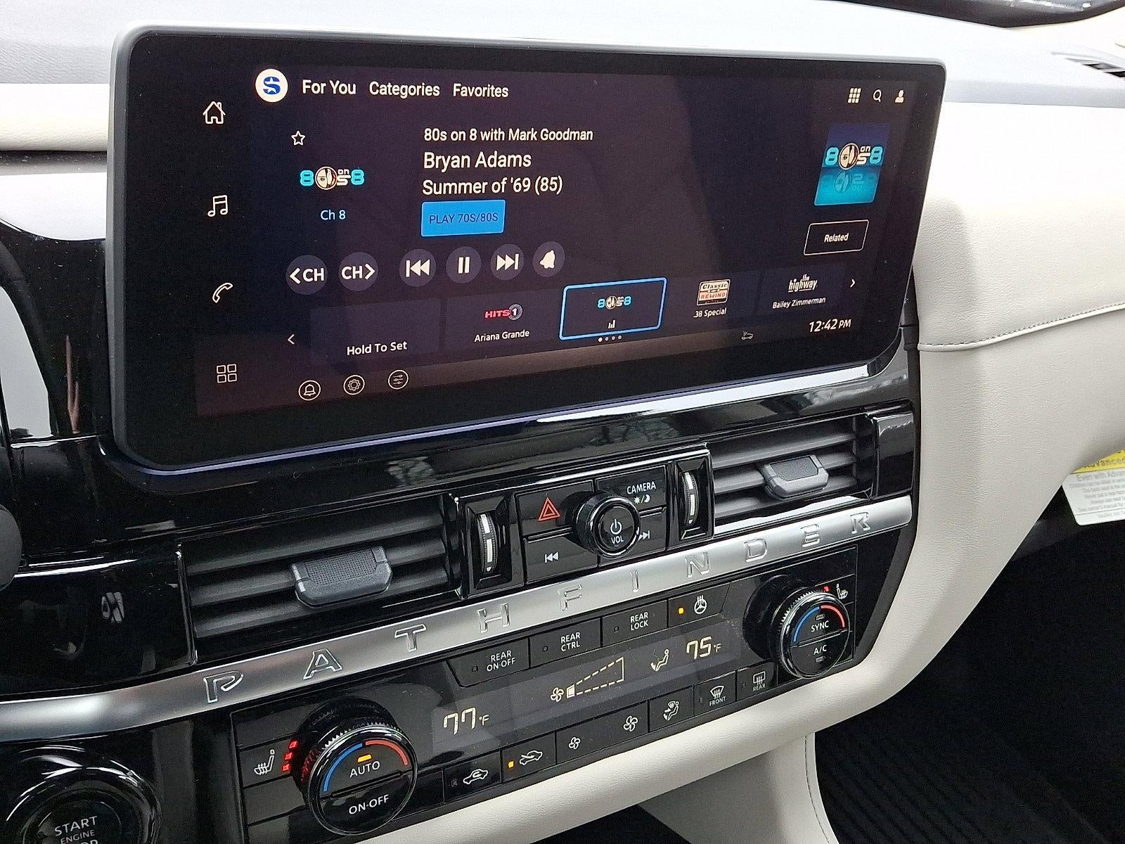 2026 Nissan Pathfinder SL