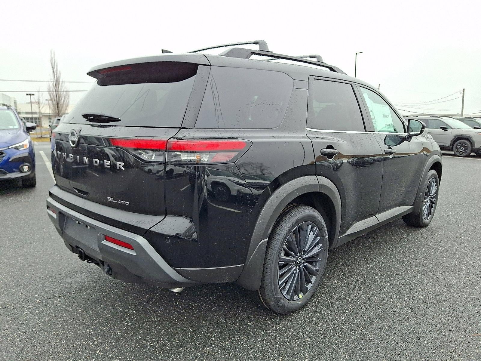 2026 Nissan Pathfinder SL