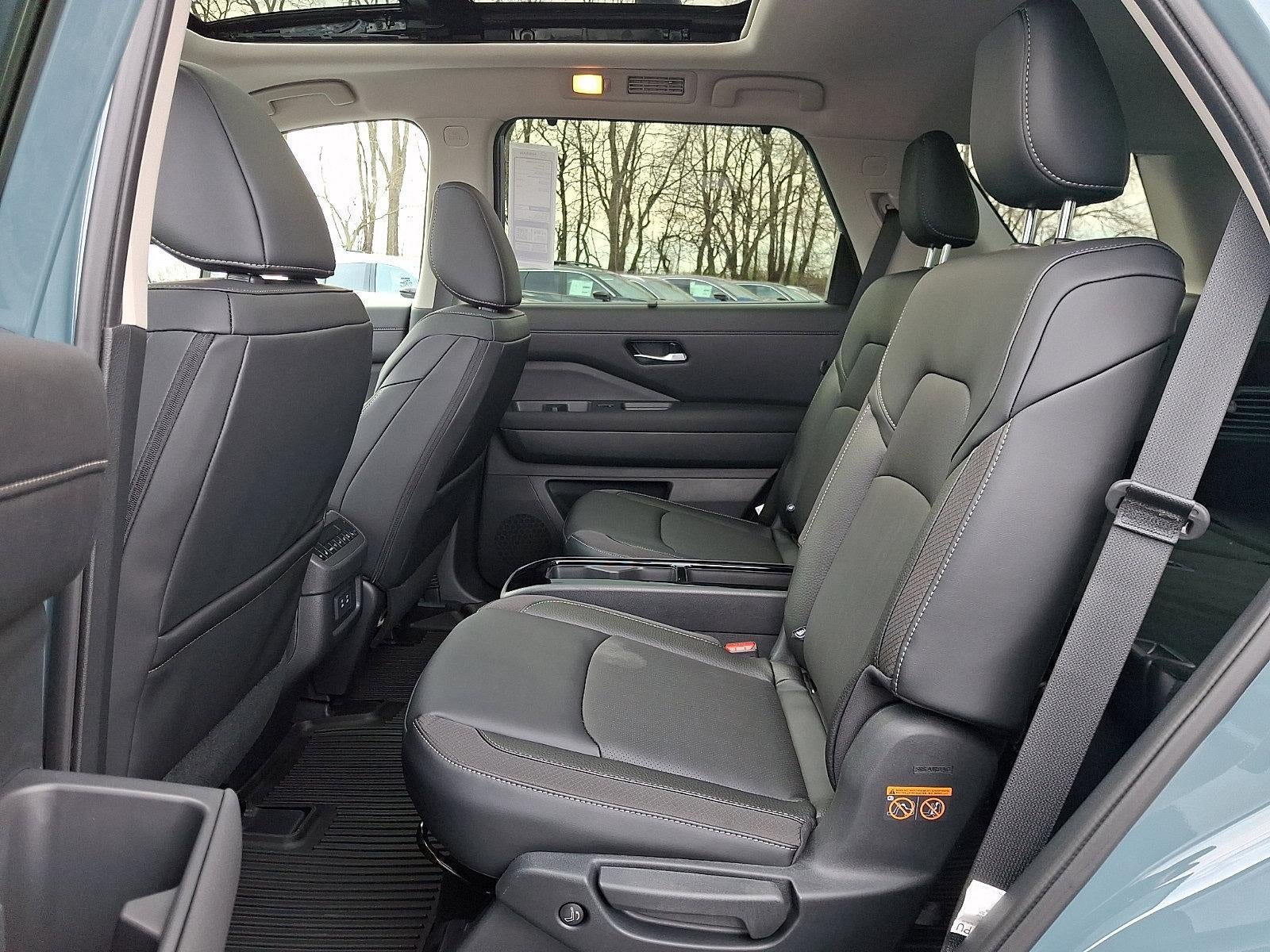 2026 Nissan Pathfinder SL 4WD