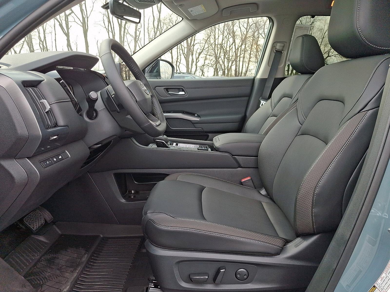 2026 Nissan Pathfinder SL 4WD