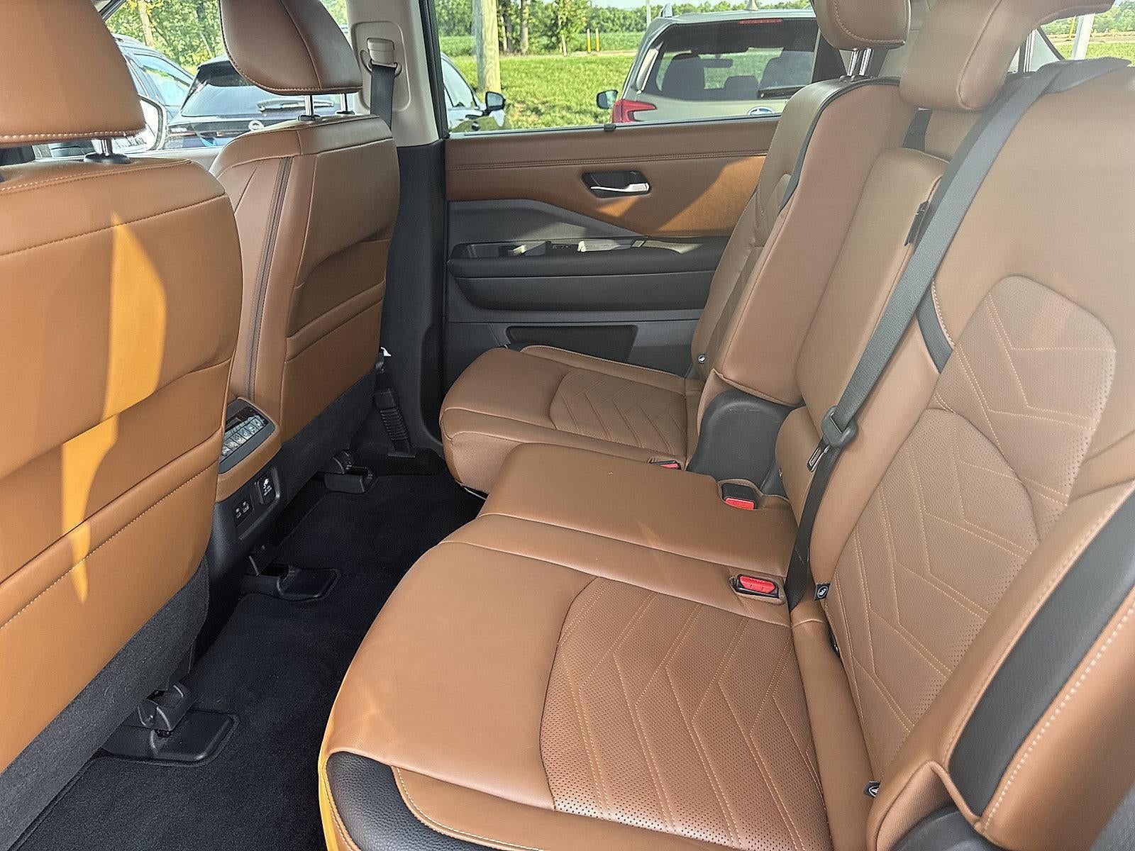 2026 Nissan Pathfinder Platinum 4WD