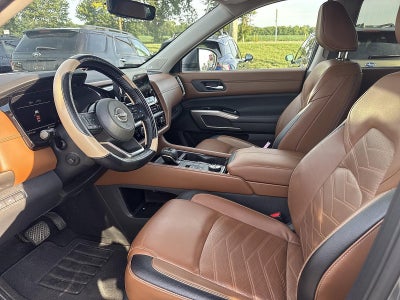 2026 Nissan Pathfinder Platinum 4WD