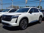 2026 Nissan Pathfinder Platinum 4WD