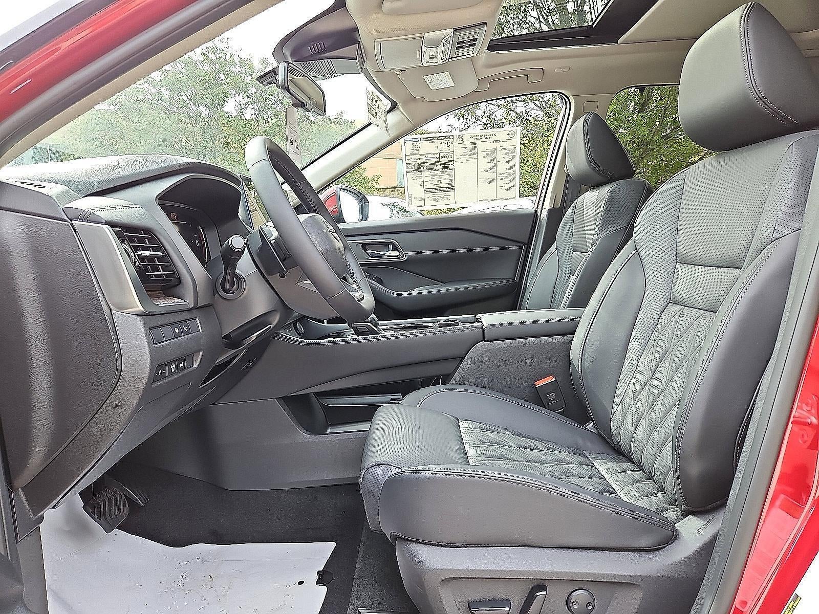 2026 Nissan Rogue AWD Platinum *Ltd Avail*