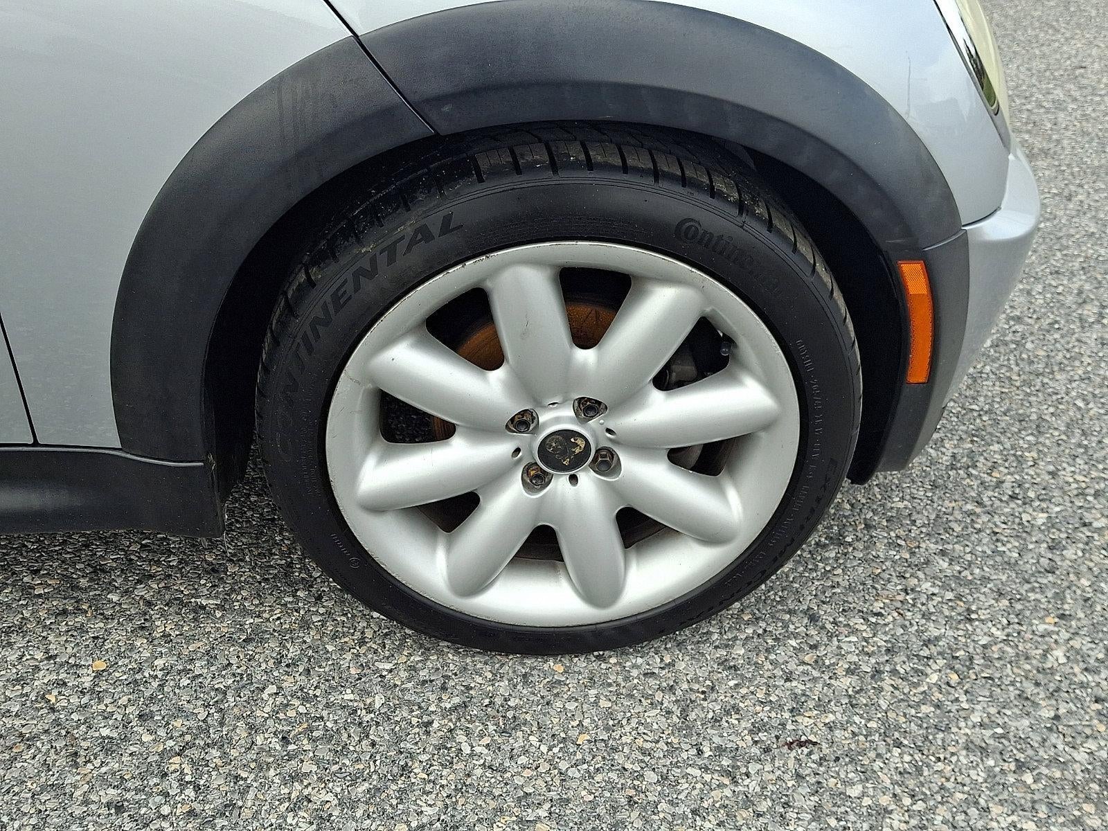 2004 MINI Cooper S Hardtop Base