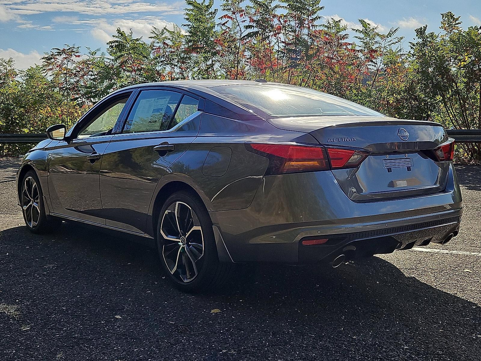 2025 Nissan Altima SR