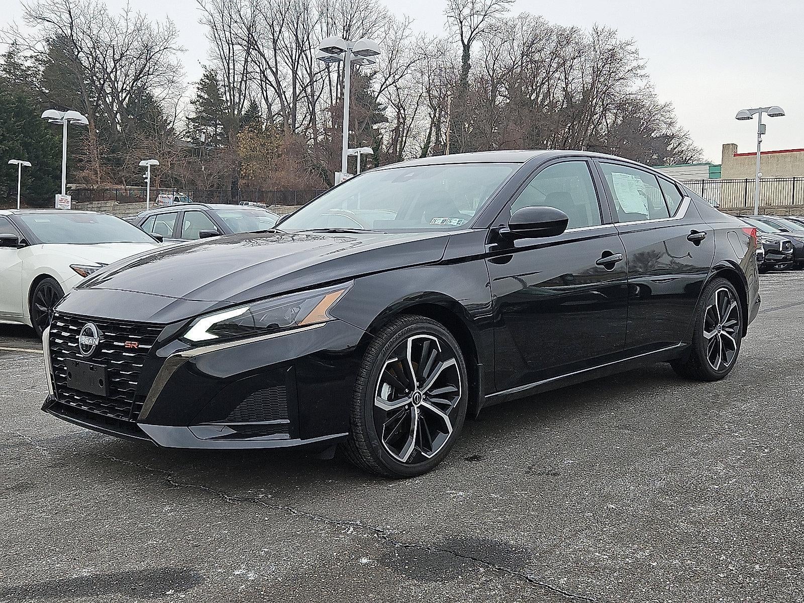 2025 Nissan Altima SR