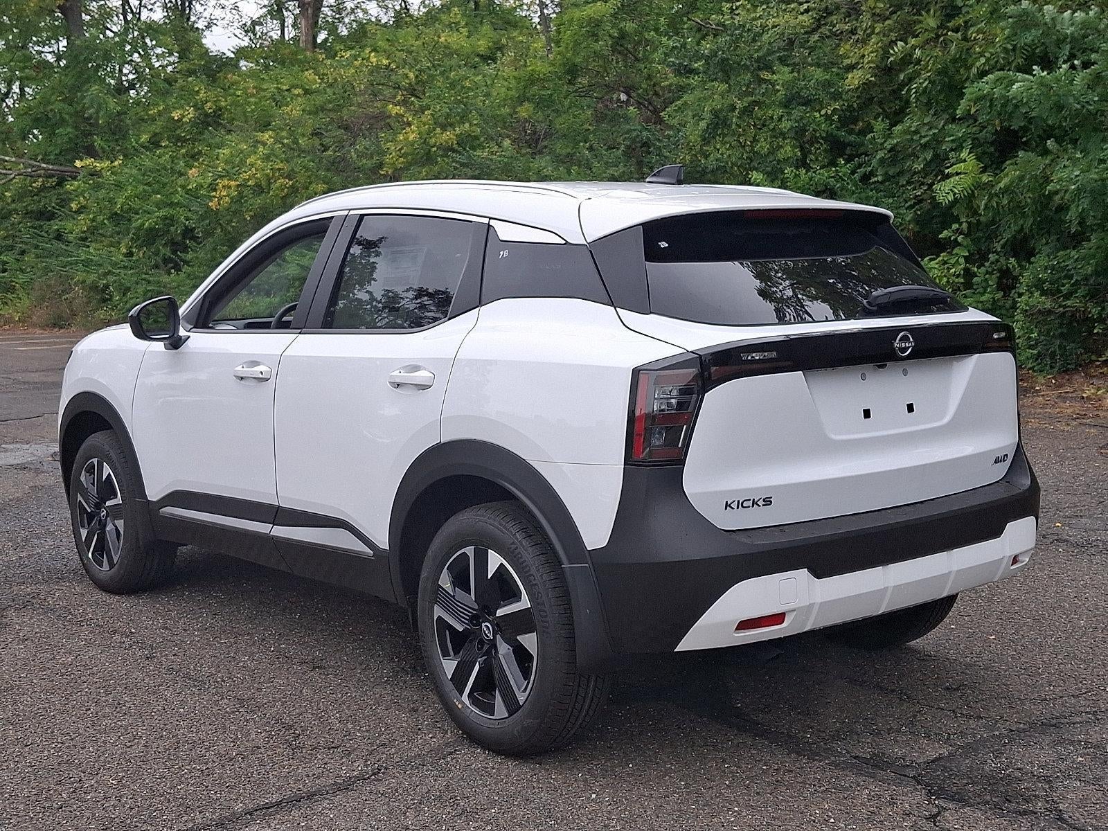 2027 Nissan Kicks SV