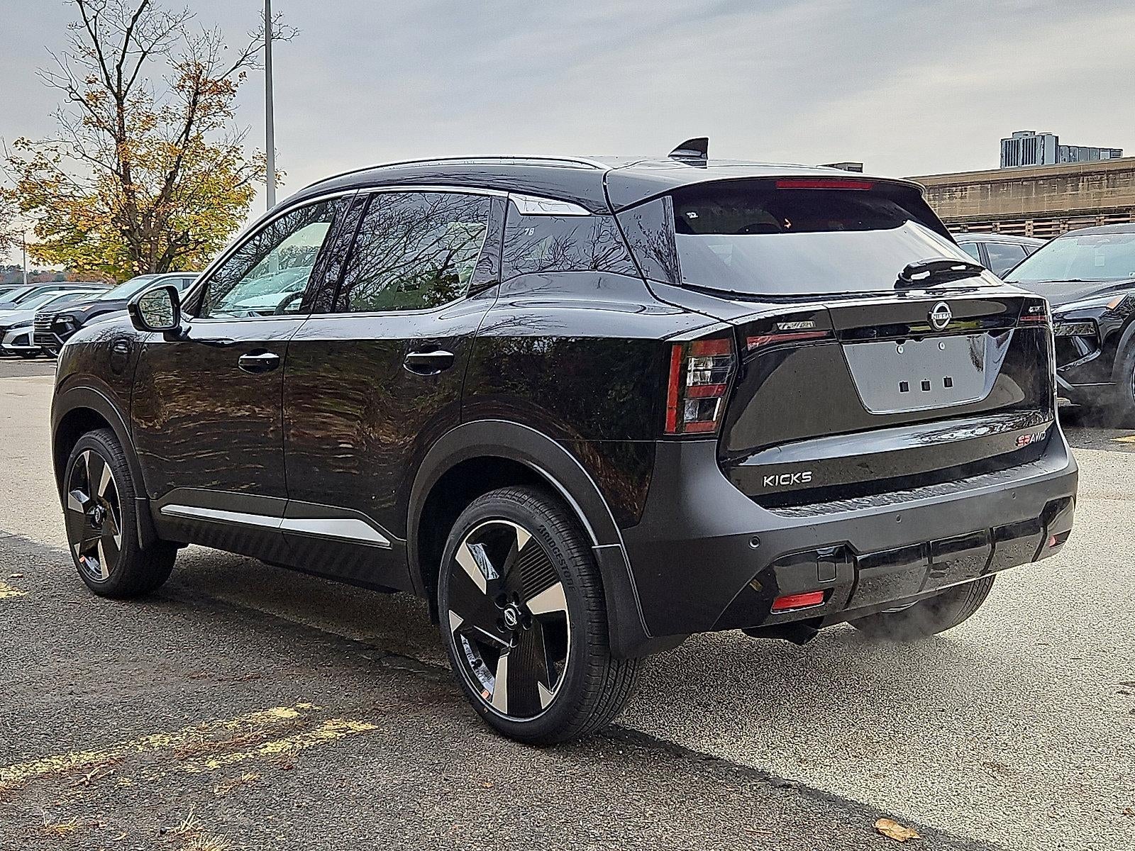 2026 Nissan Kicks SR