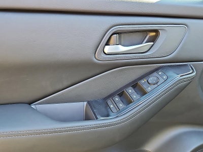 2026 Nissan Rogue AWD SV *Ltd Avail*