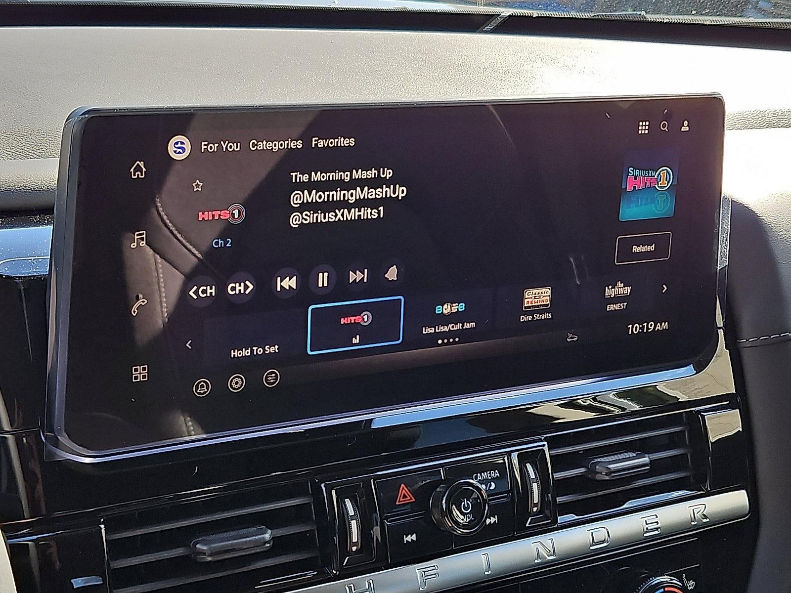 2026 Nissan Pathfinder SV