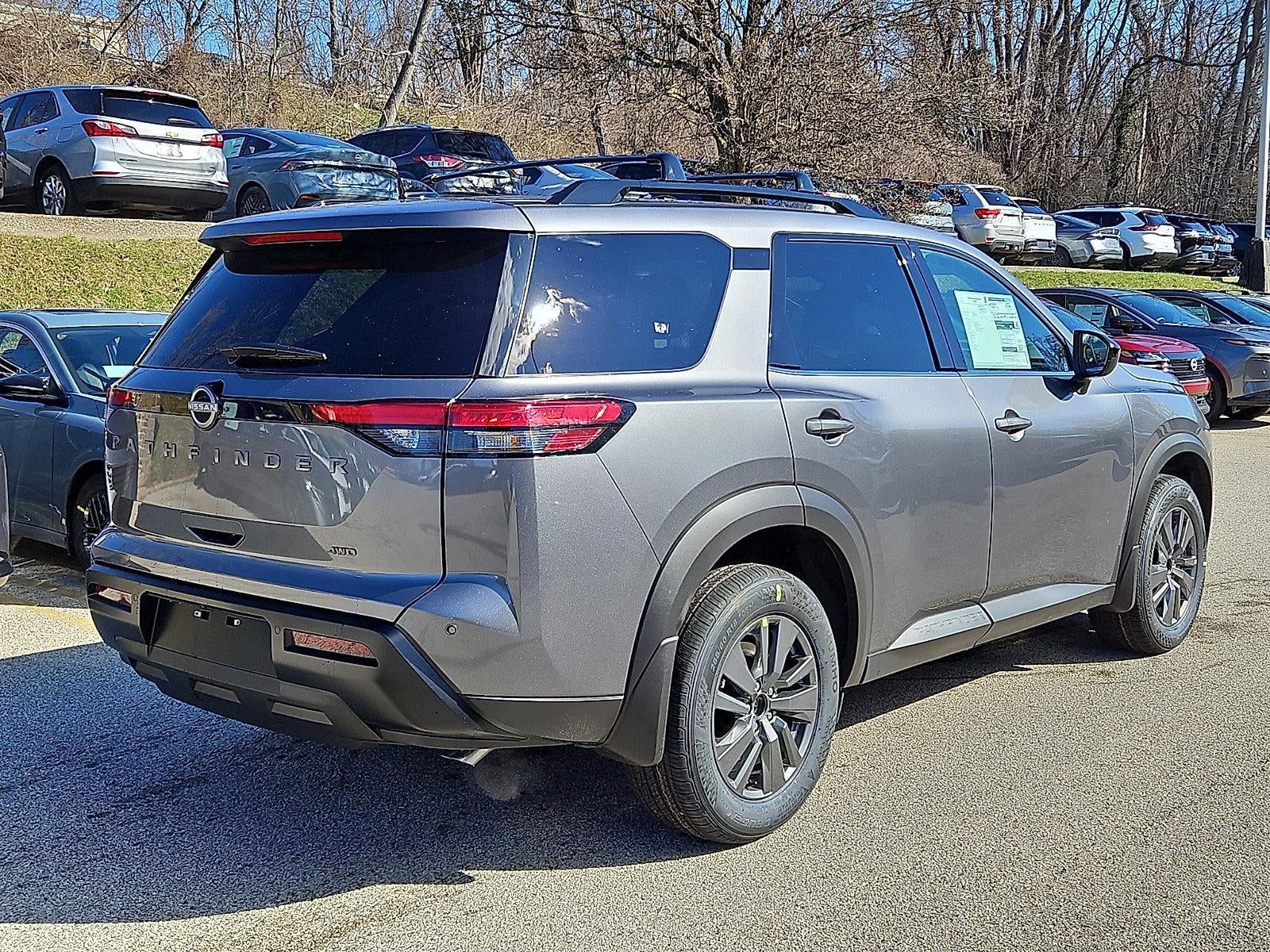 2026 Nissan Pathfinder SV