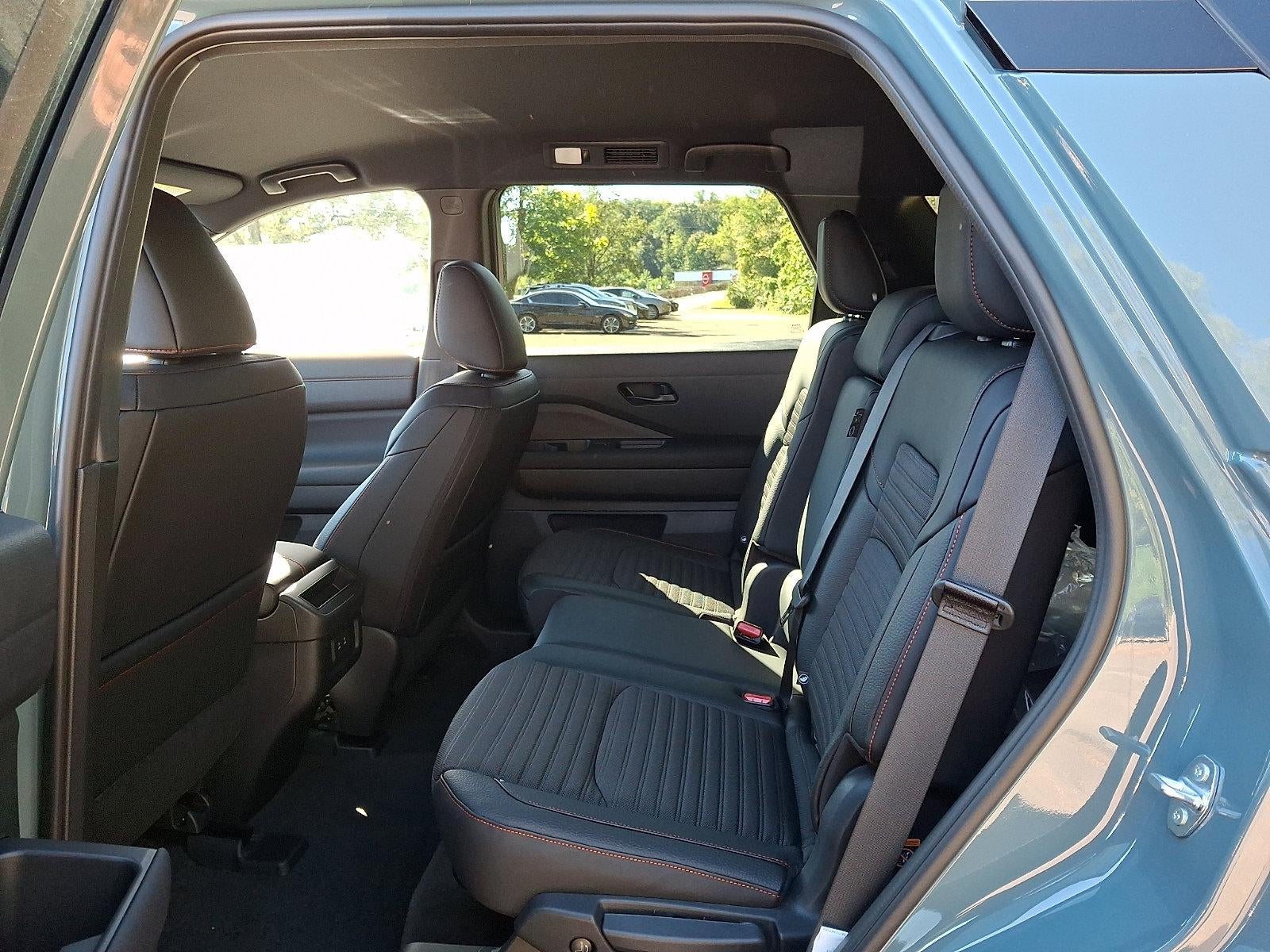 2026 Nissan Pathfinder Rock Creek 4WD