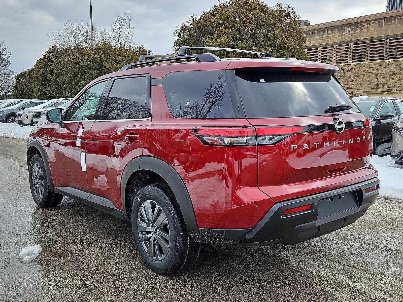 2026 Nissan Pathfinder SV