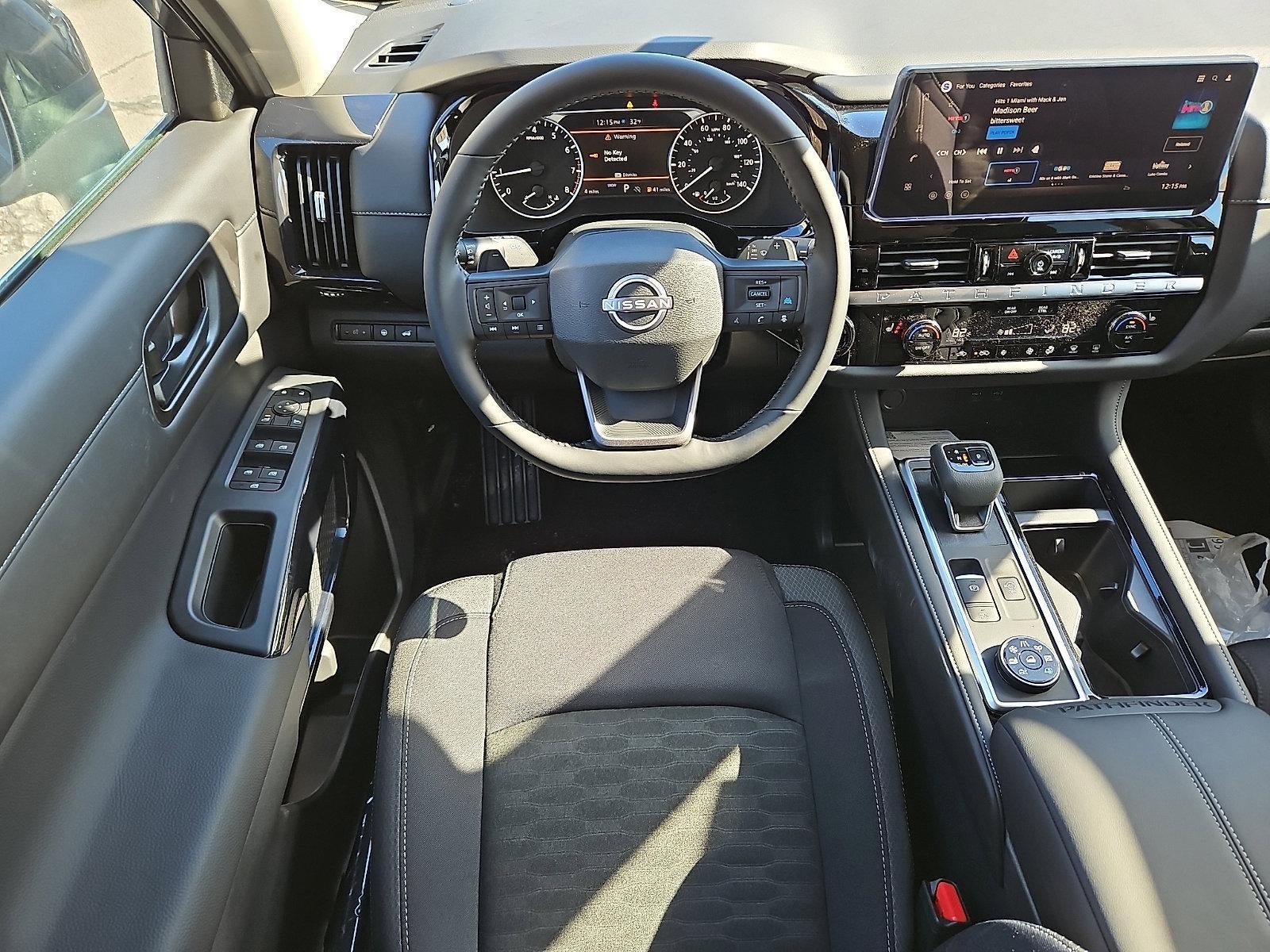 2026 Nissan Pathfinder SV