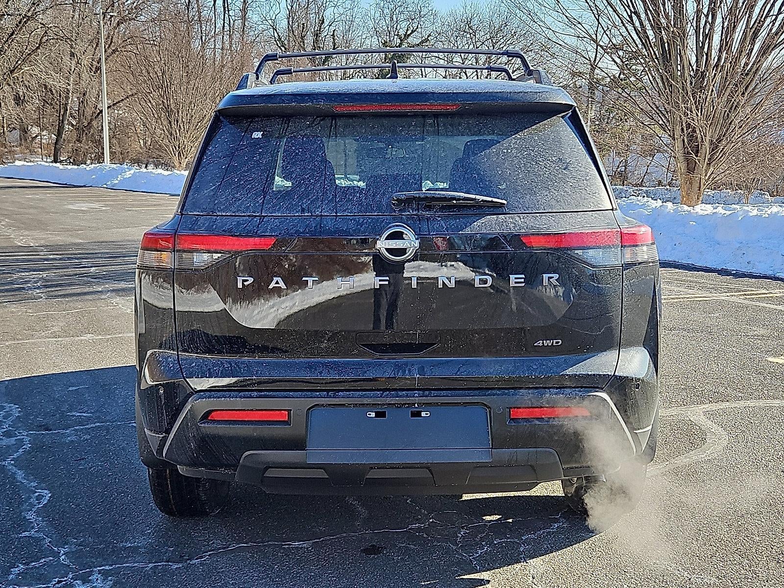 2026 Nissan Pathfinder SV