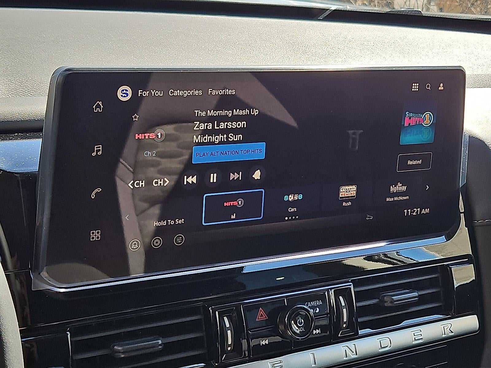 2026 Nissan Pathfinder SV