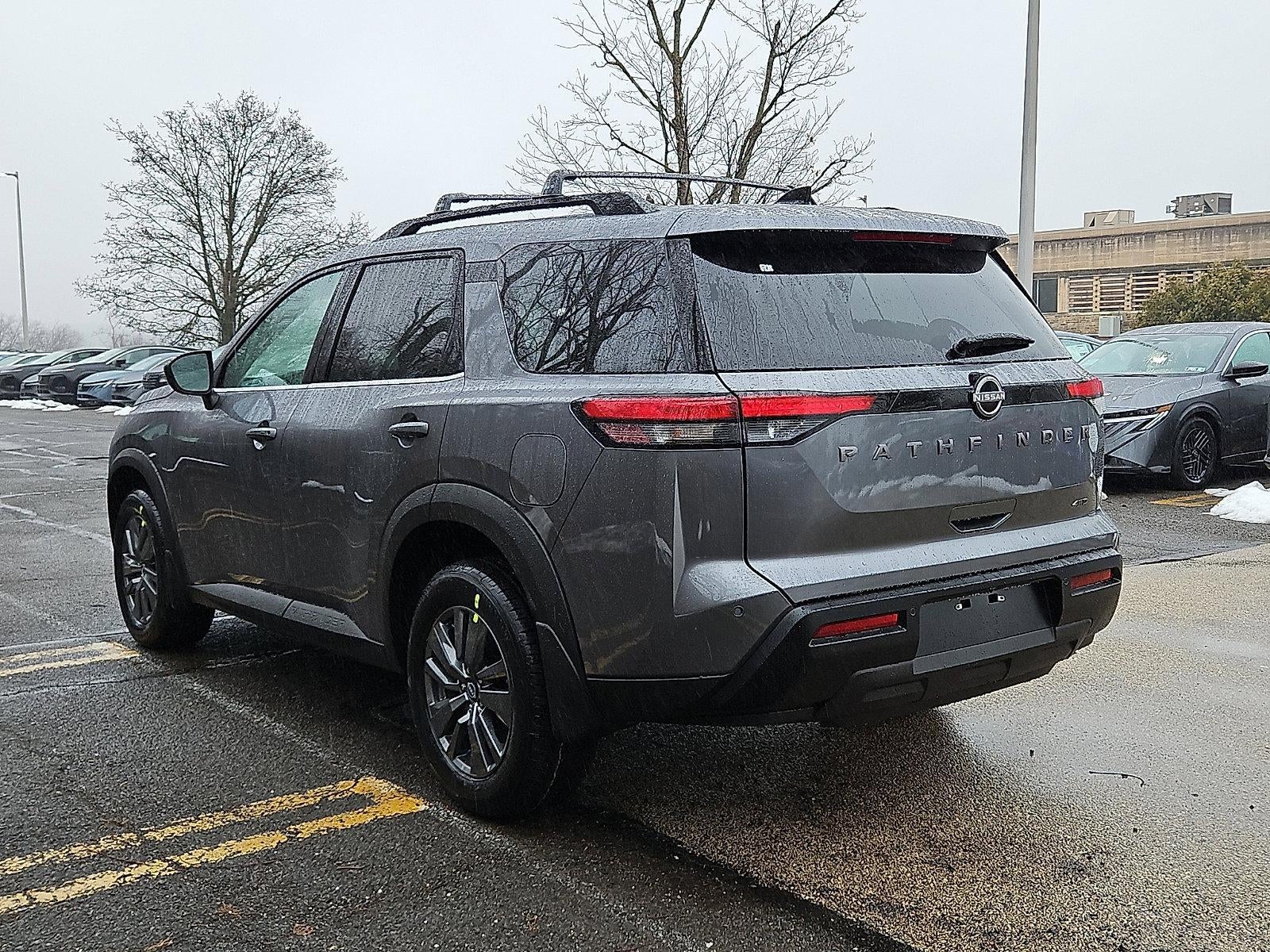 2026 Nissan Pathfinder SV