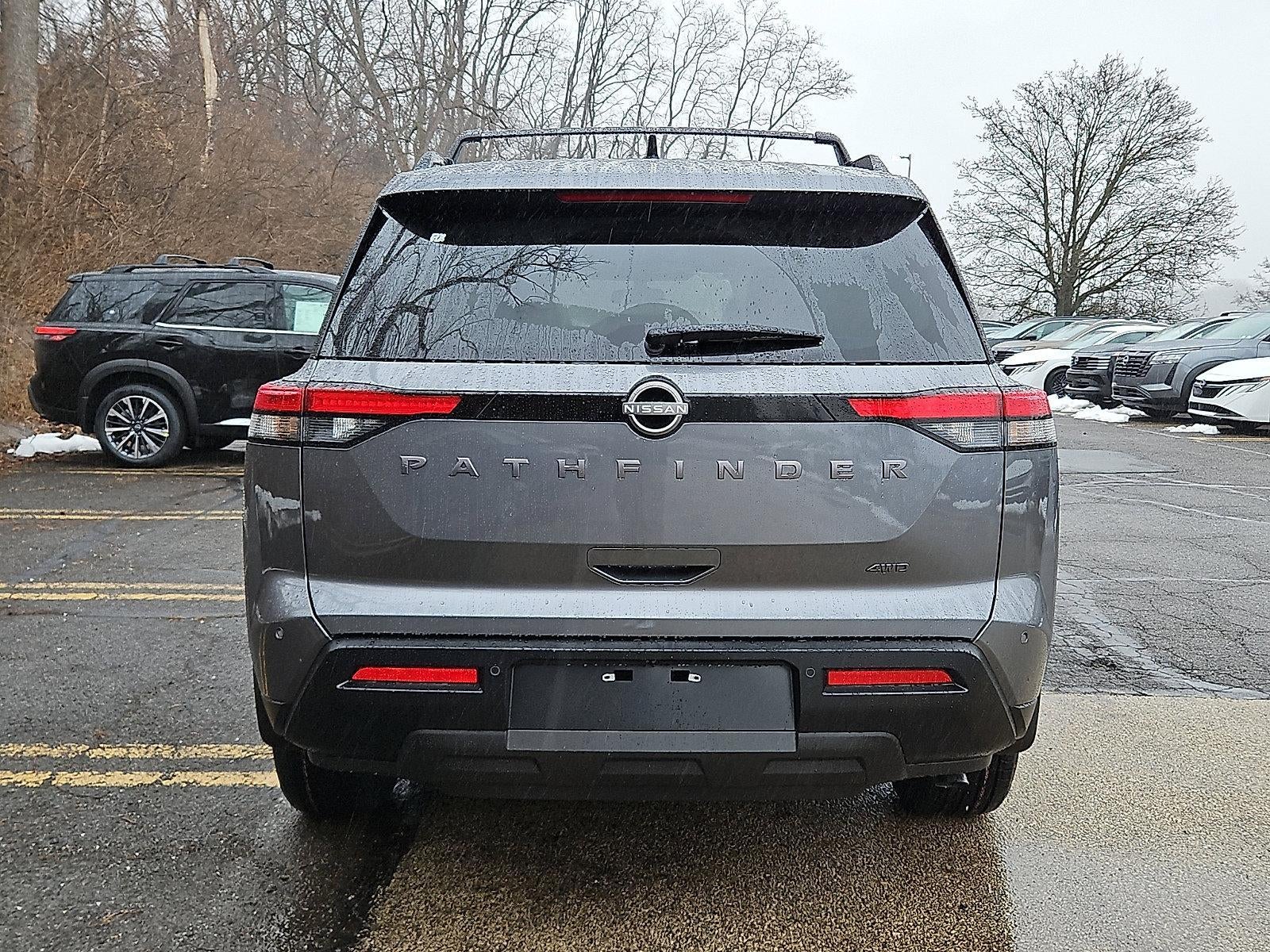 2026 Nissan Pathfinder SV