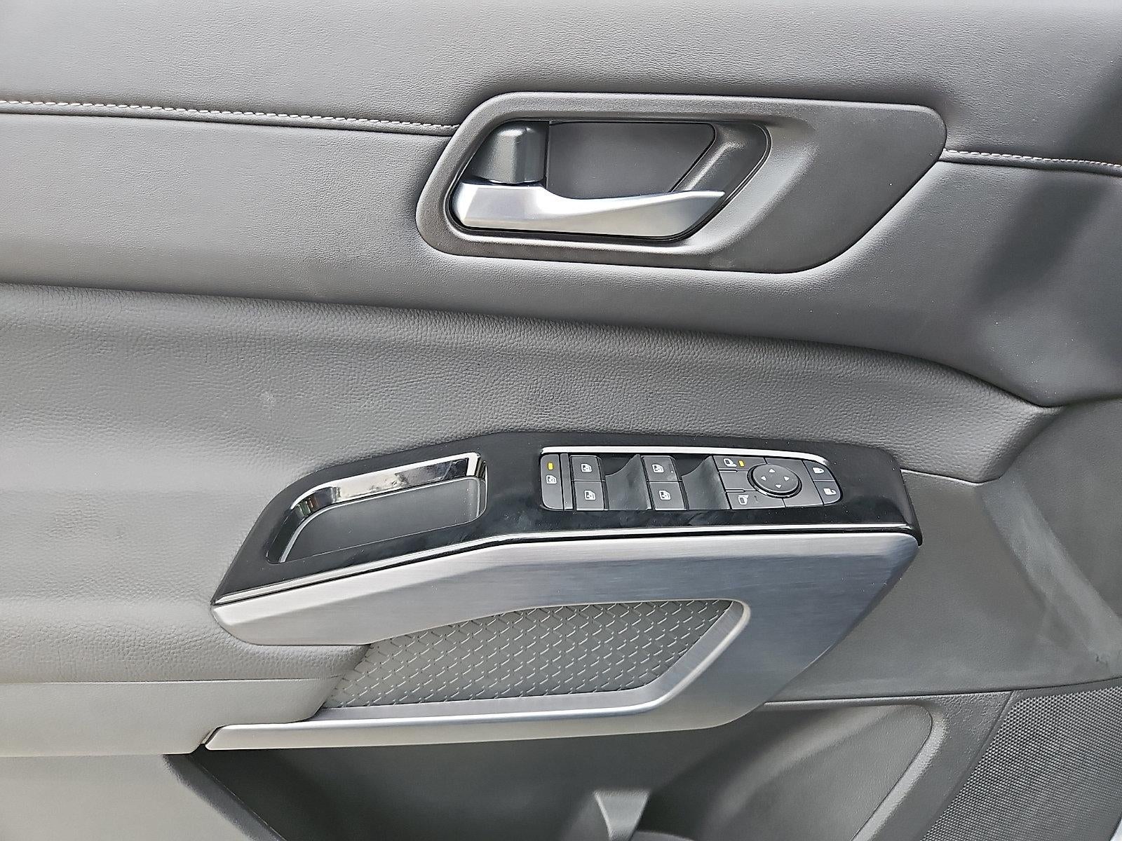 2026 Nissan Pathfinder SL 4WD