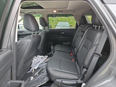 2026 Nissan Pathfinder SL 4WD