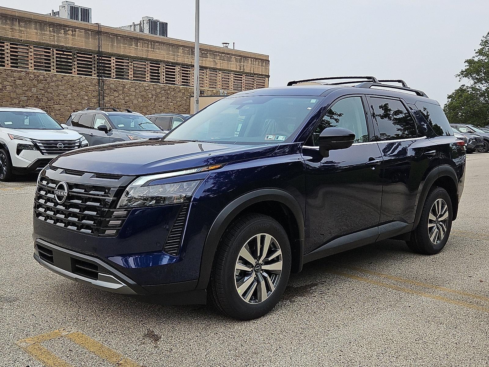 2026 Nissan Pathfinder SL