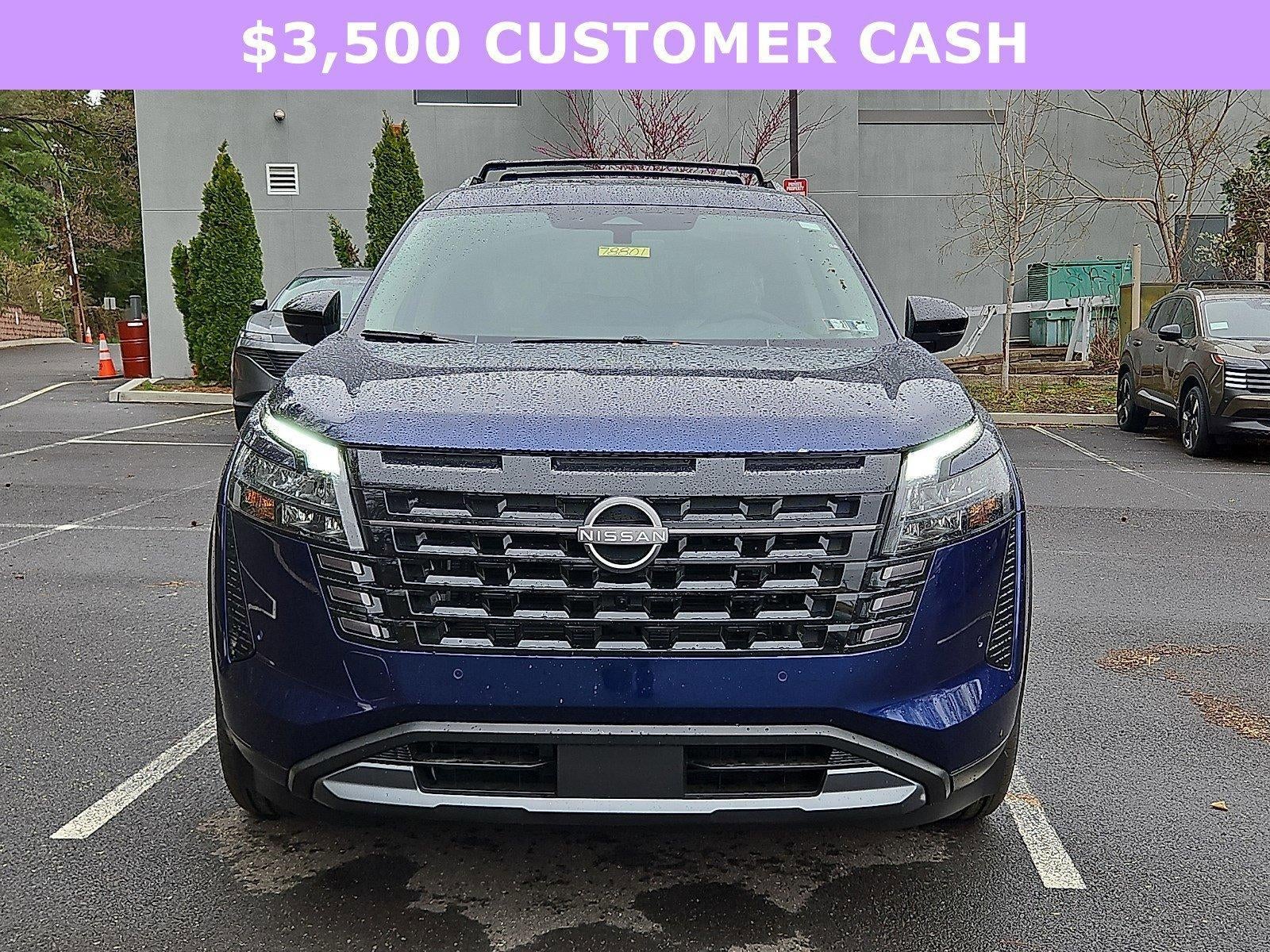 2026 Nissan Pathfinder SL