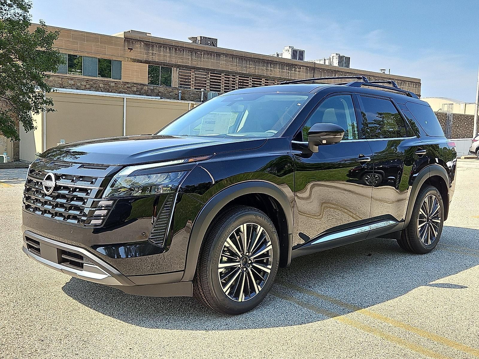2026 Nissan Pathfinder Platinum 4WD