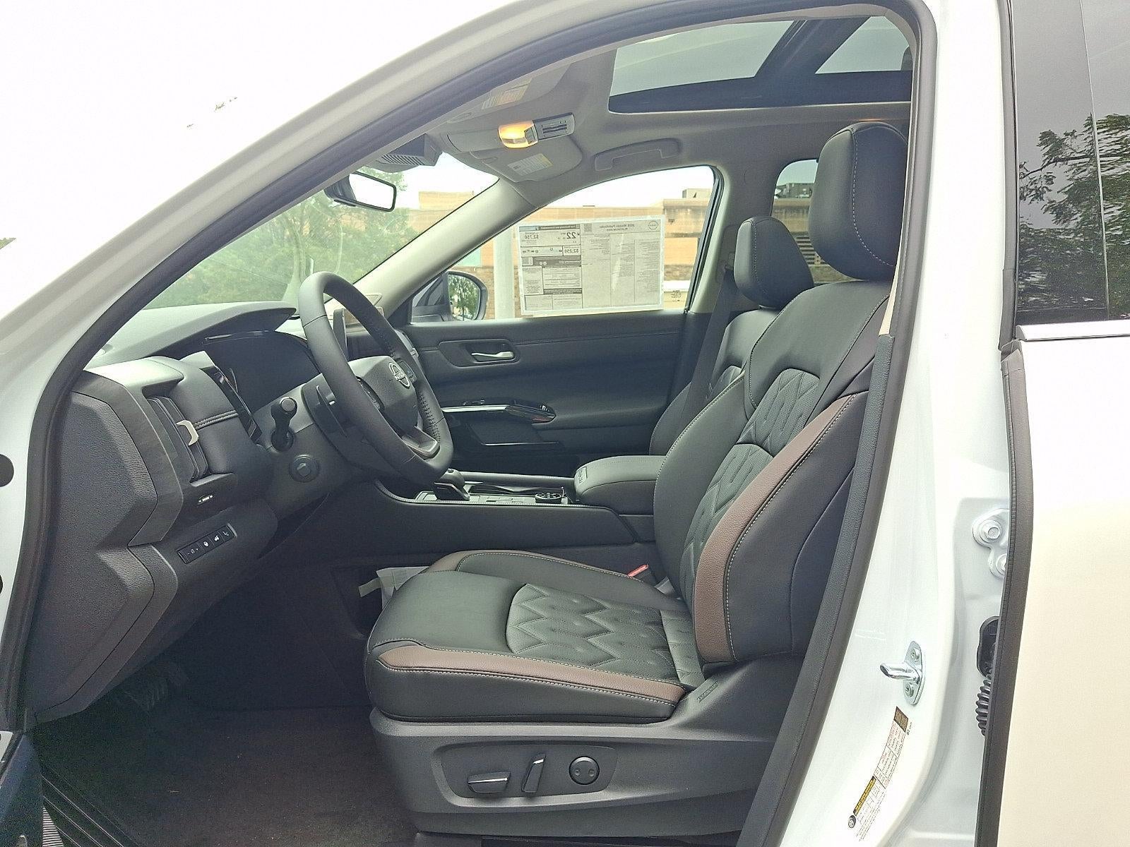 2026 Nissan Pathfinder Platinum