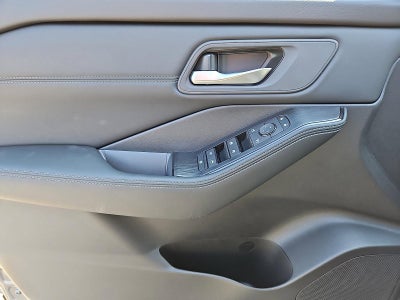 2026 Nissan Rogue 2026.5 AWD Dark Armor