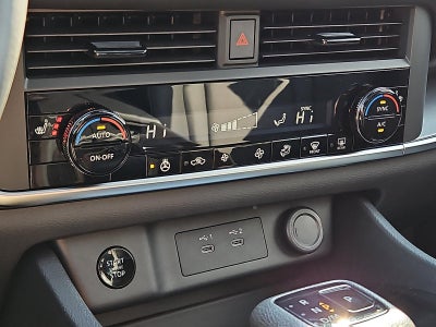 2026 Nissan Rogue 2026.5 AWD Dark Armor