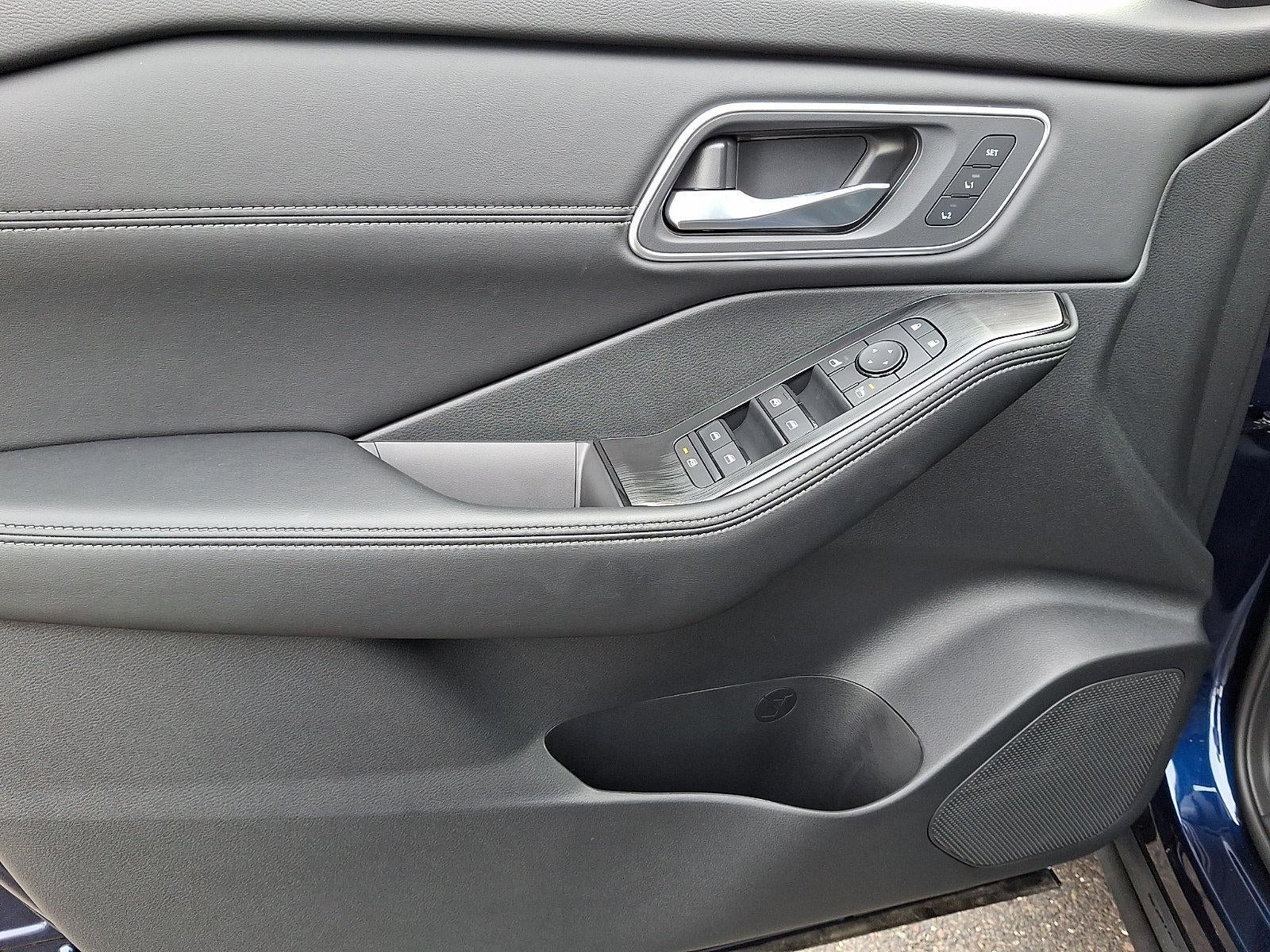 2026 Nissan Rogue 2026.5 AWD Platinum