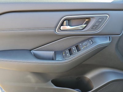 2026 Nissan Rogue AWD Platinum *Ltd Avail*