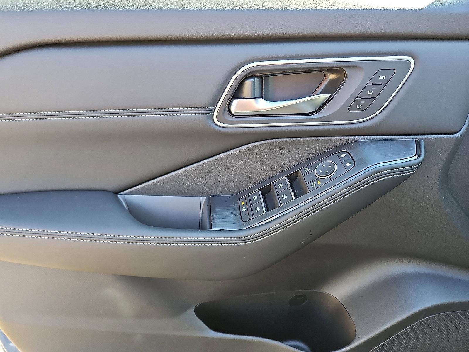 2026 Nissan Rogue AWD Platinum *Ltd Avail*